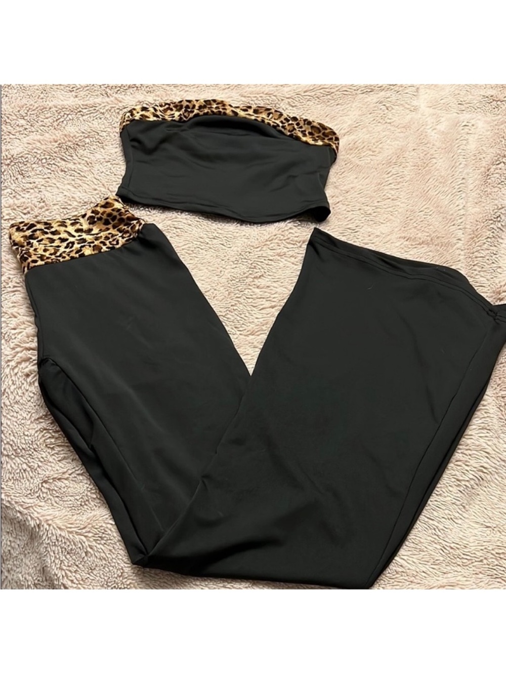 SHEIN • Women’s XXS • Black Bandeau w Leopard Trim • 2 Piece Set • Flared Pant